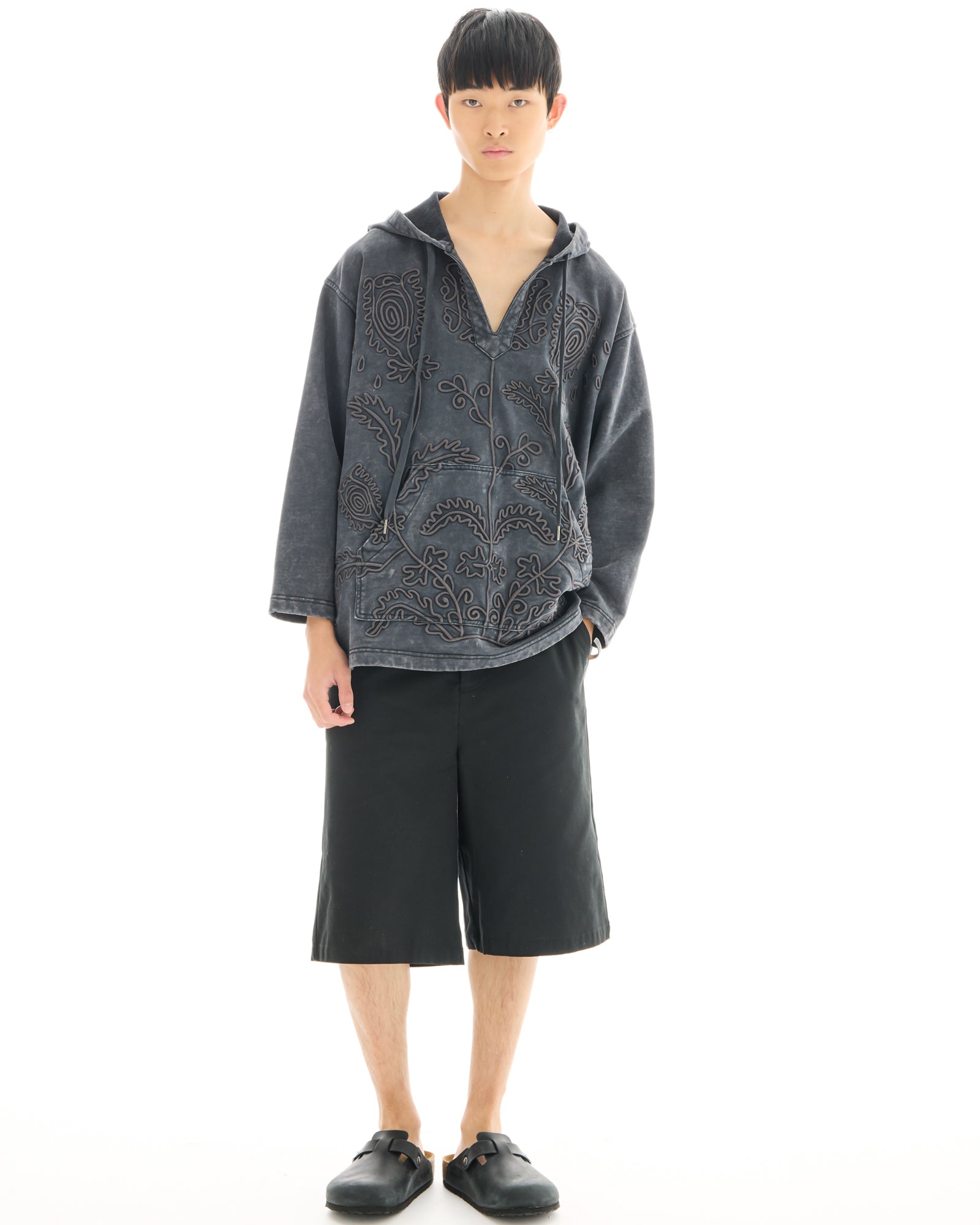 Embroidered Flower Hoodie THE TALES