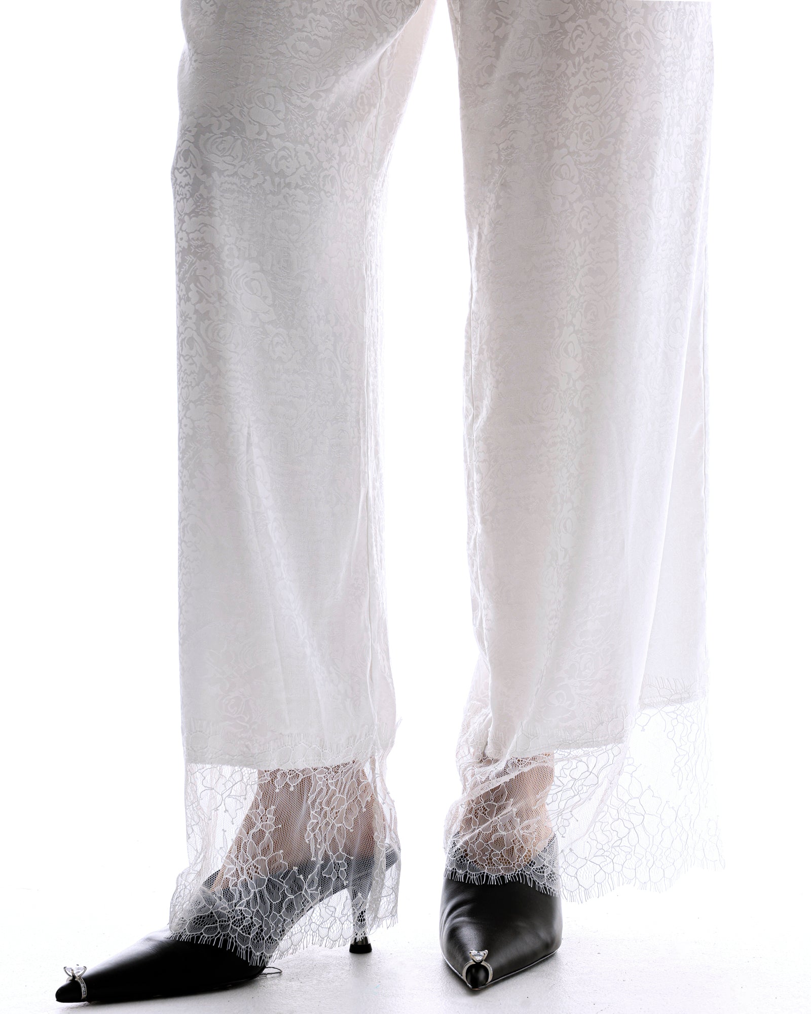 Frida Lace Hem Floral Pants THE TALES