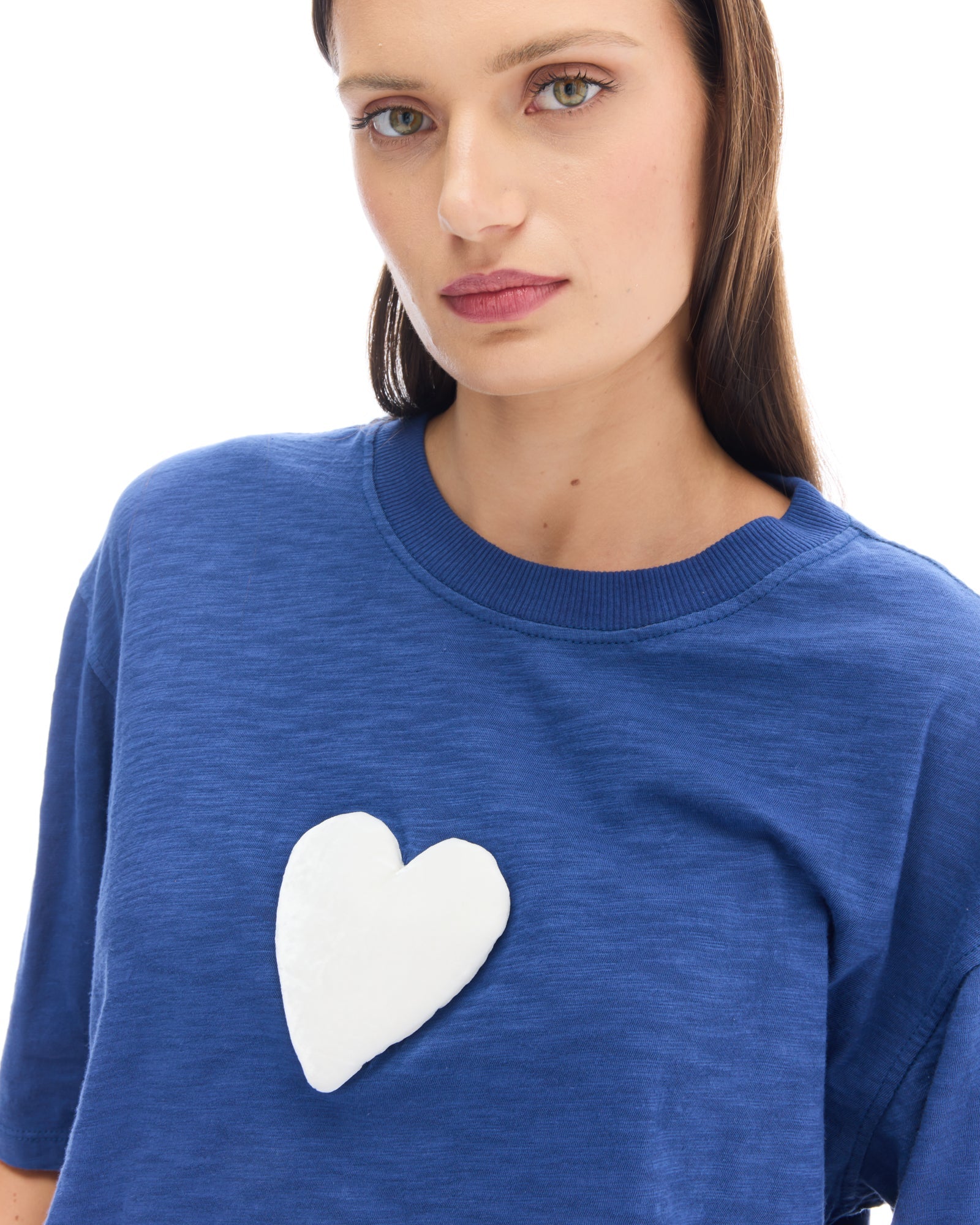 We Love Velvet Heart Street Tee THE TALES
