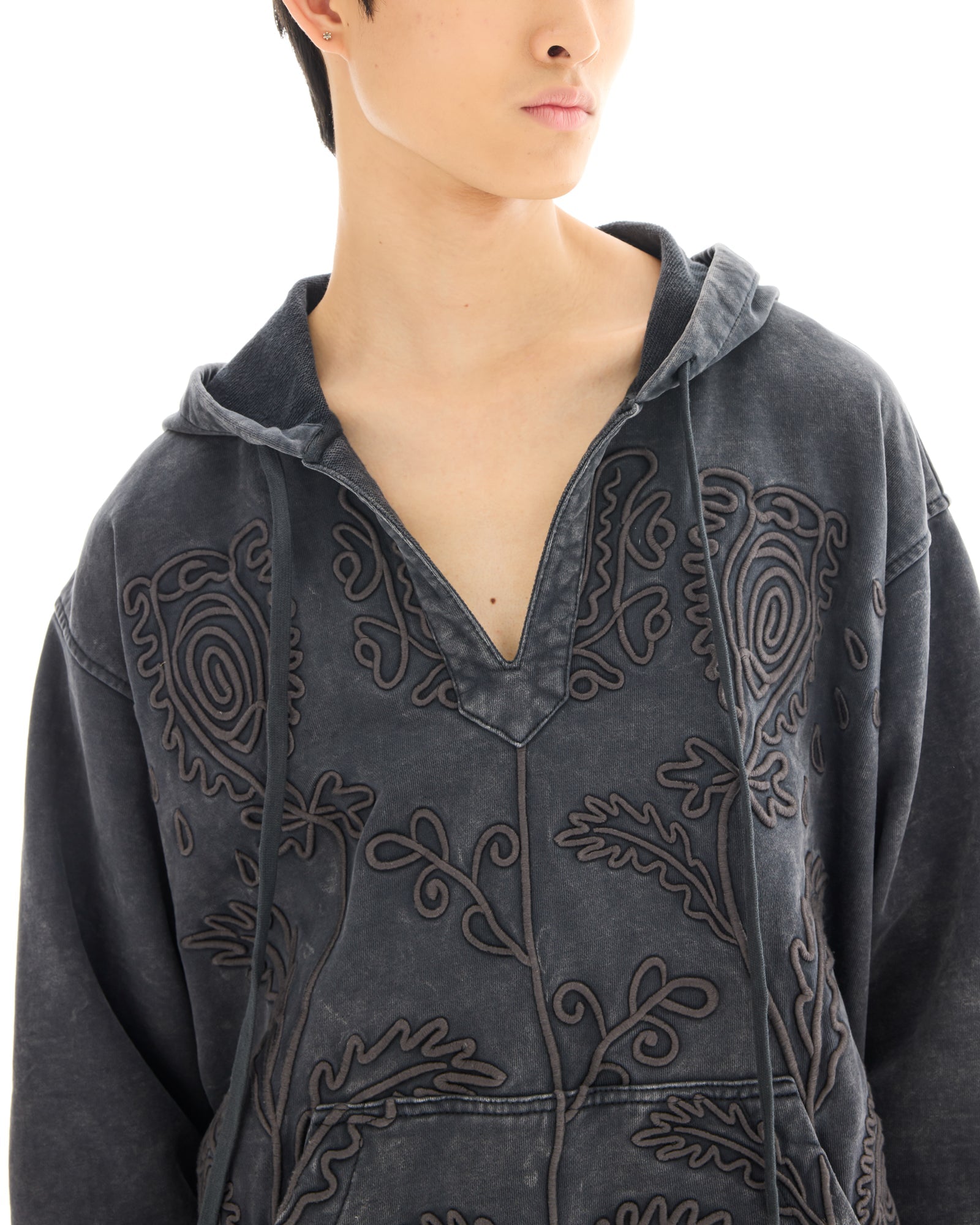 Embroidered Flower Hoodie THE TALES