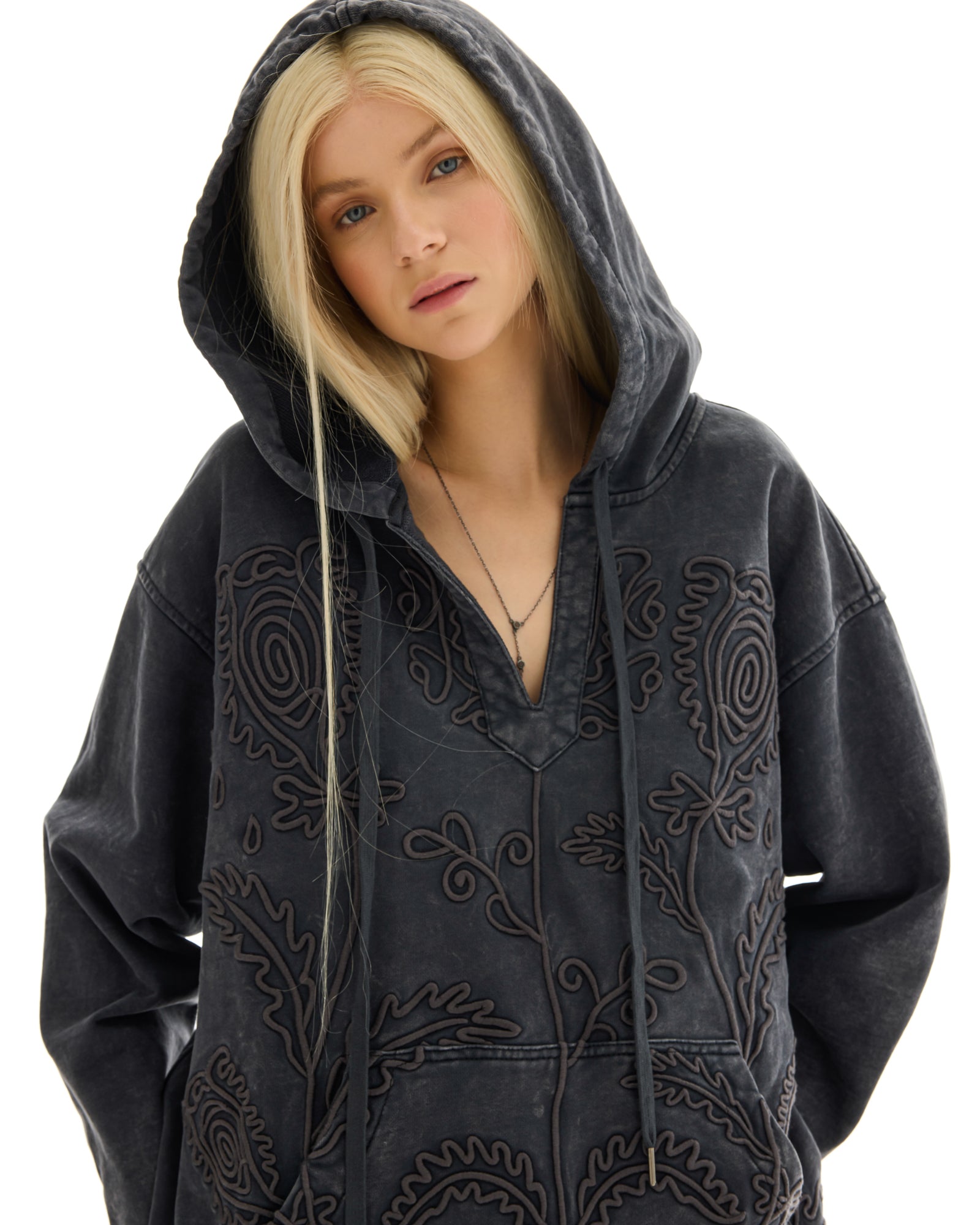 Embroidered Flower Hoodie THE TALES