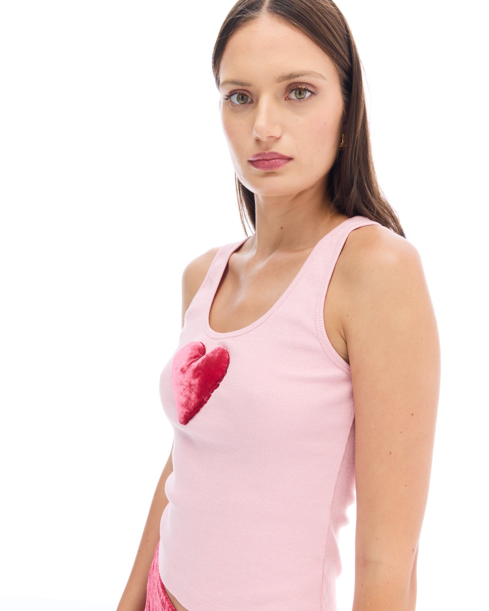 We Love 3D Velvet Heart Singlet by THE TALES - side view