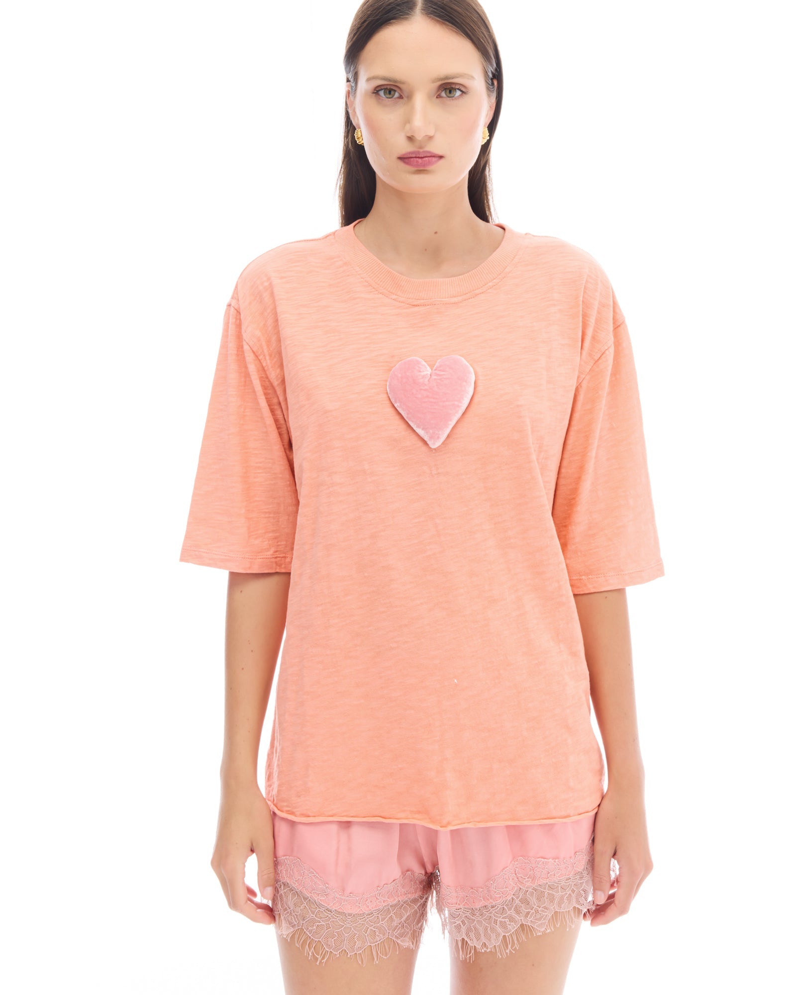 We Love Velvet Heart Street Tee THE TALES